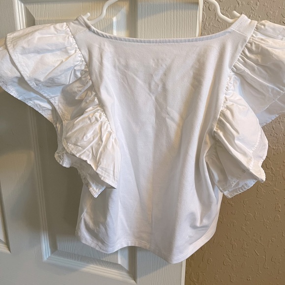 Size XS white crop top. Ruffle sleeves. - Picture 3 of 5